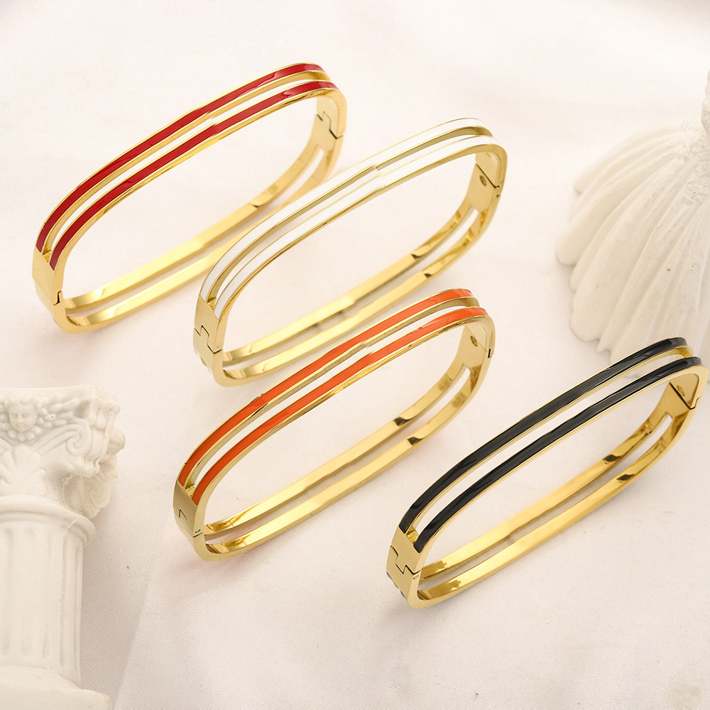 

Fashion Designer Brand Letter Bangle Luxury Enamel Bracelets Men and Women Everyday Accessories Party Wedding Valentine's Day Gift Gifts ZG2339