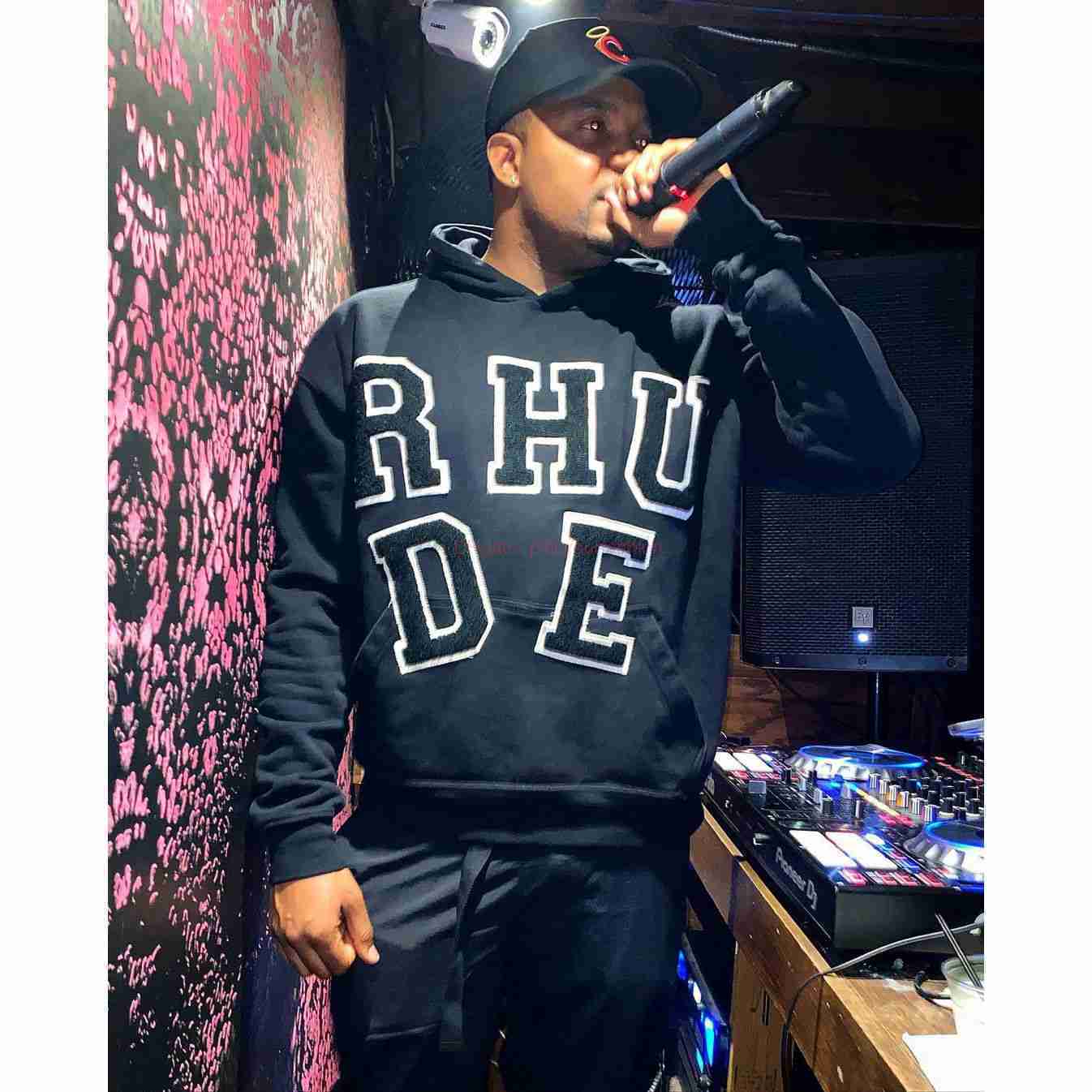 

Designer Clothing Mens Sweatshirts Hoodies Rhude Chenille Patch Letter Towel Embroidery American High Street Loose Thin Hooded Sweater for Men Women Fashion 29, Shipping fee