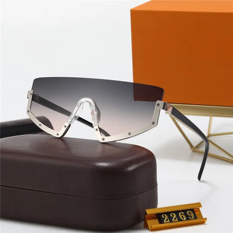 

Luxury Uniquely Designer Sunglasses Stay Cool and Comfortable Eyewear Anti-UV Polarized Men and Women Nice Glasses