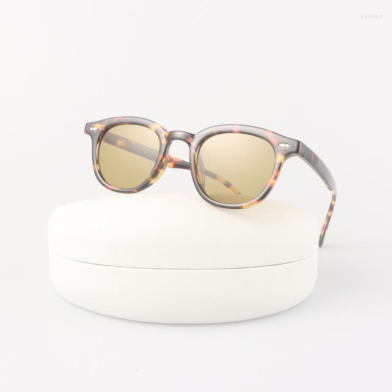

Sunglasses Vintage Round Woman Brand Designer Fashion Sun Glasses Female Retro Outdoors Small Frame Mirror