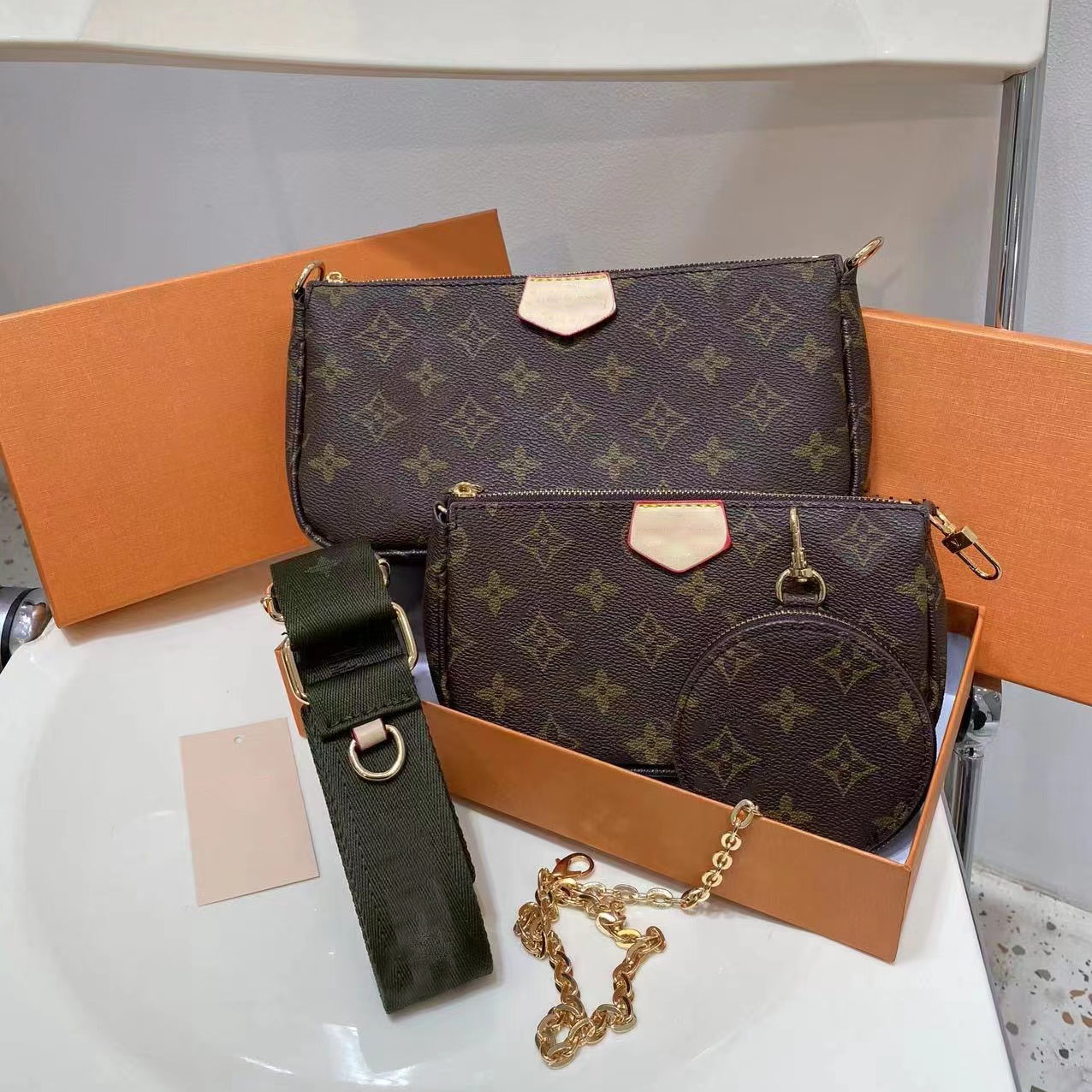 

Designer Bags Old Flower Brown Three in One Shoulder Bag Five Color Shoulder Strap Clutch Combo Emed Fashion Multi Pochette Womens Fashion bag, Old flower bag 2