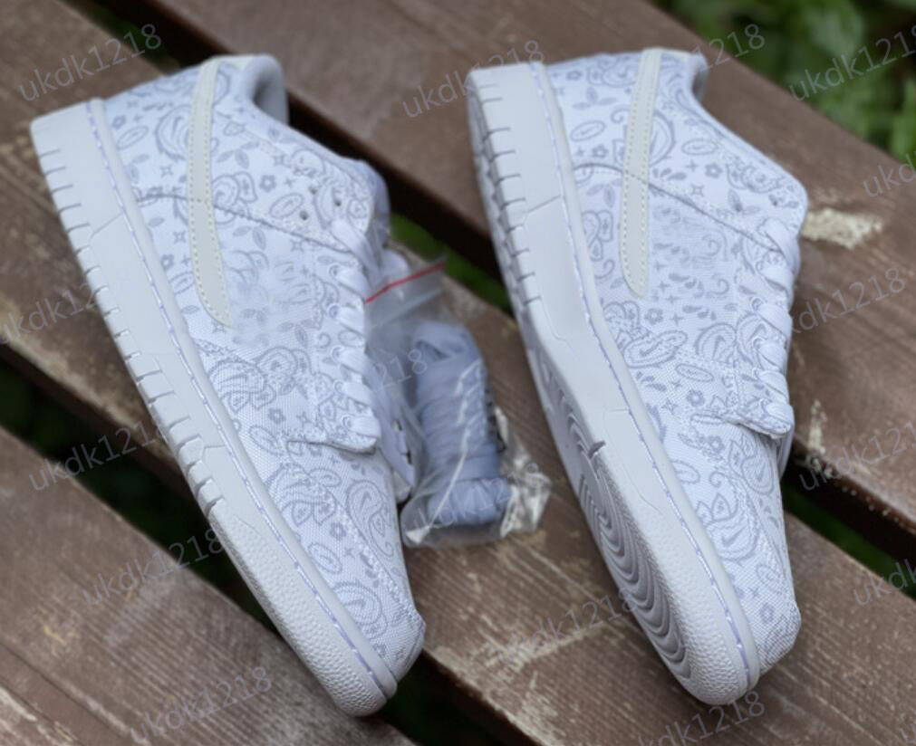 

Basketball Shoes Sb Low Ess White Paisley Skate Skates Dunks Sneakers Mens Sneaker Women Dj9955-100