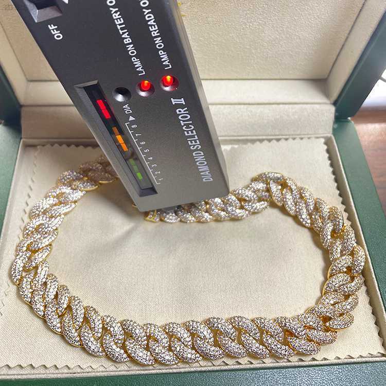 

15mm Custom Iced Out Miami Cuban Chain with Bling Moissanite Diamond Hiphop Jewelry Link Necklace