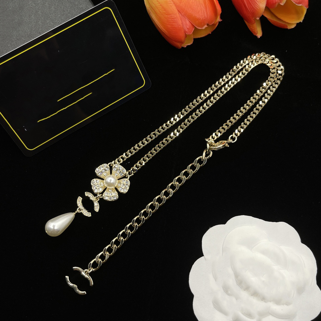 

Top Brand Women's gold Necklace Pendant ccity Designer Crystal Chokers Necklace Woman Jewelry Banquet Party Accessories 6734