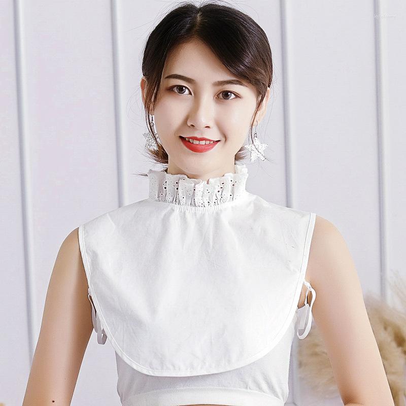 

Women's Blouses Hollow Flower Decorative Collar Base Fake Single Layer Wooden Ear Simple Embroidered Blue White Porcelain Collier, Color as picture