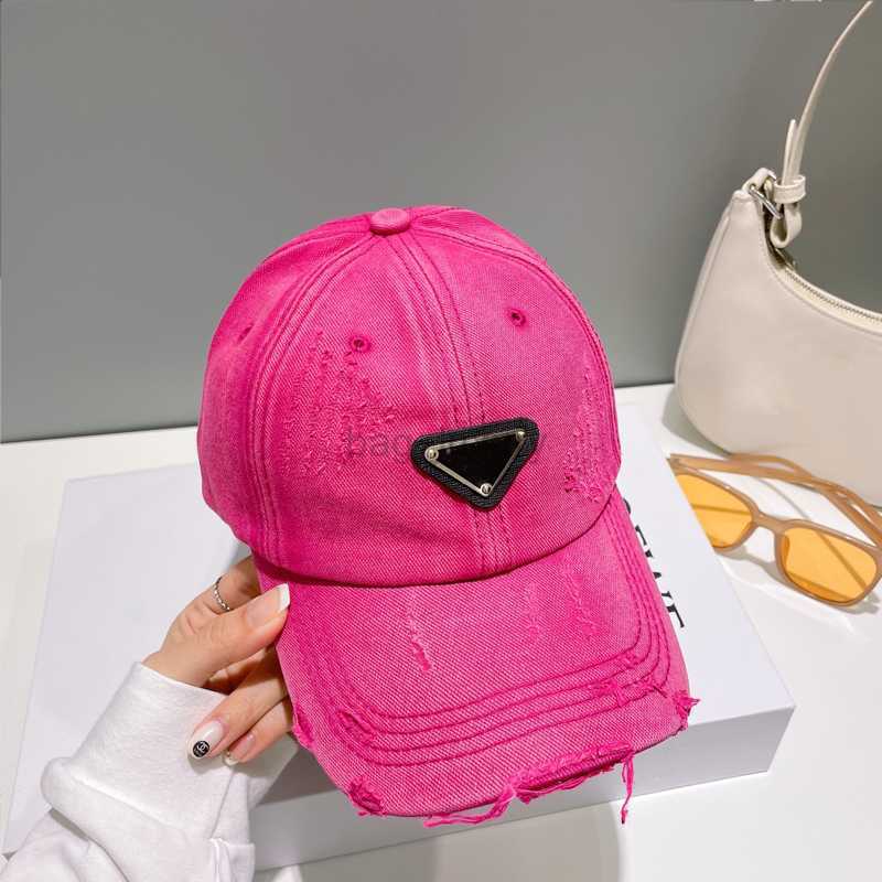

Women Luxury Designer Baseball Cap Brand Letter Cap, Red