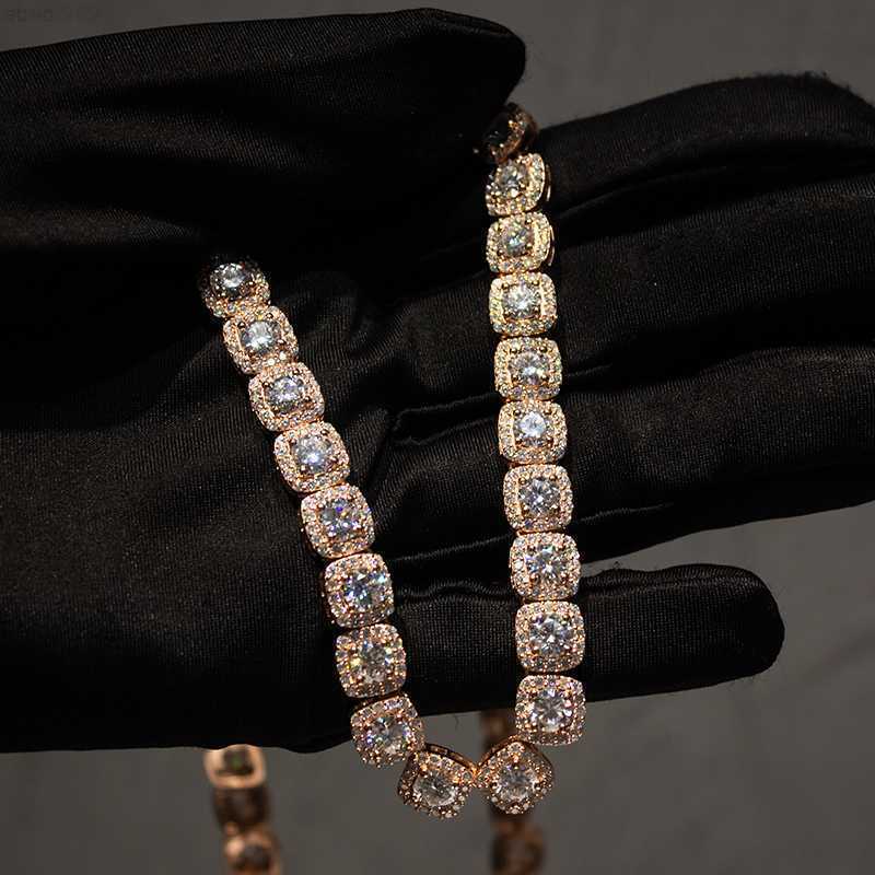 

Custom 925 Sterling Silver 8mm Moissanite Cluster Tennis Chain Luxury Moissanite Tennis Chain
