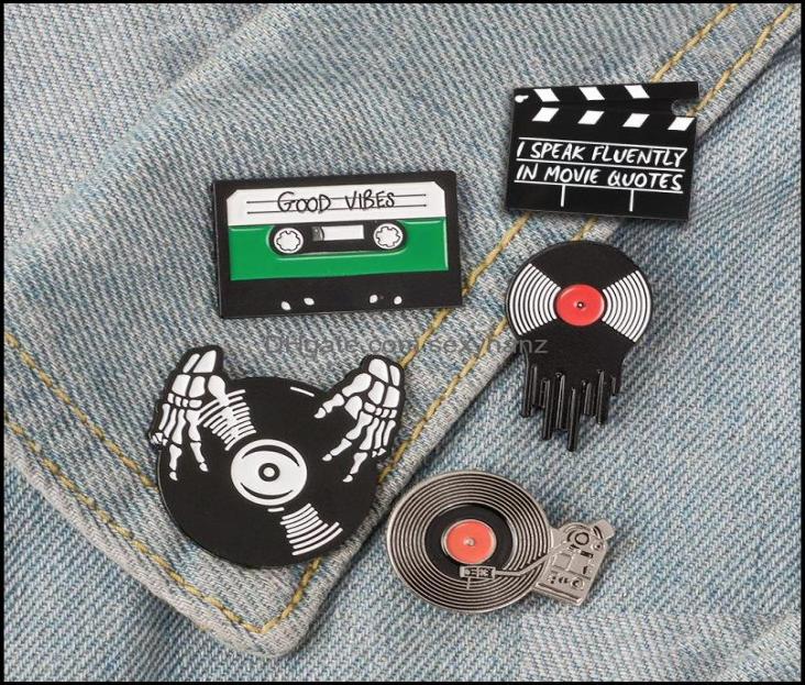 

Pins Brooches Jewelry Punk Music Lovers Enamel Pin Good Vibes Tape Dj Vinyl Record Player Badge Brooch Lapel Jeans Shirt Cool Goth3747363