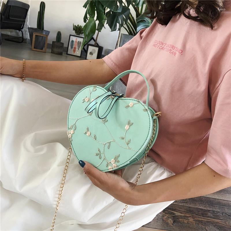 

Evening Bags Female Sweet Lace Heart Round Handbags High Quality PU Leather Cross Body For Women Small Fresh Flower Chain Shoulder, Black