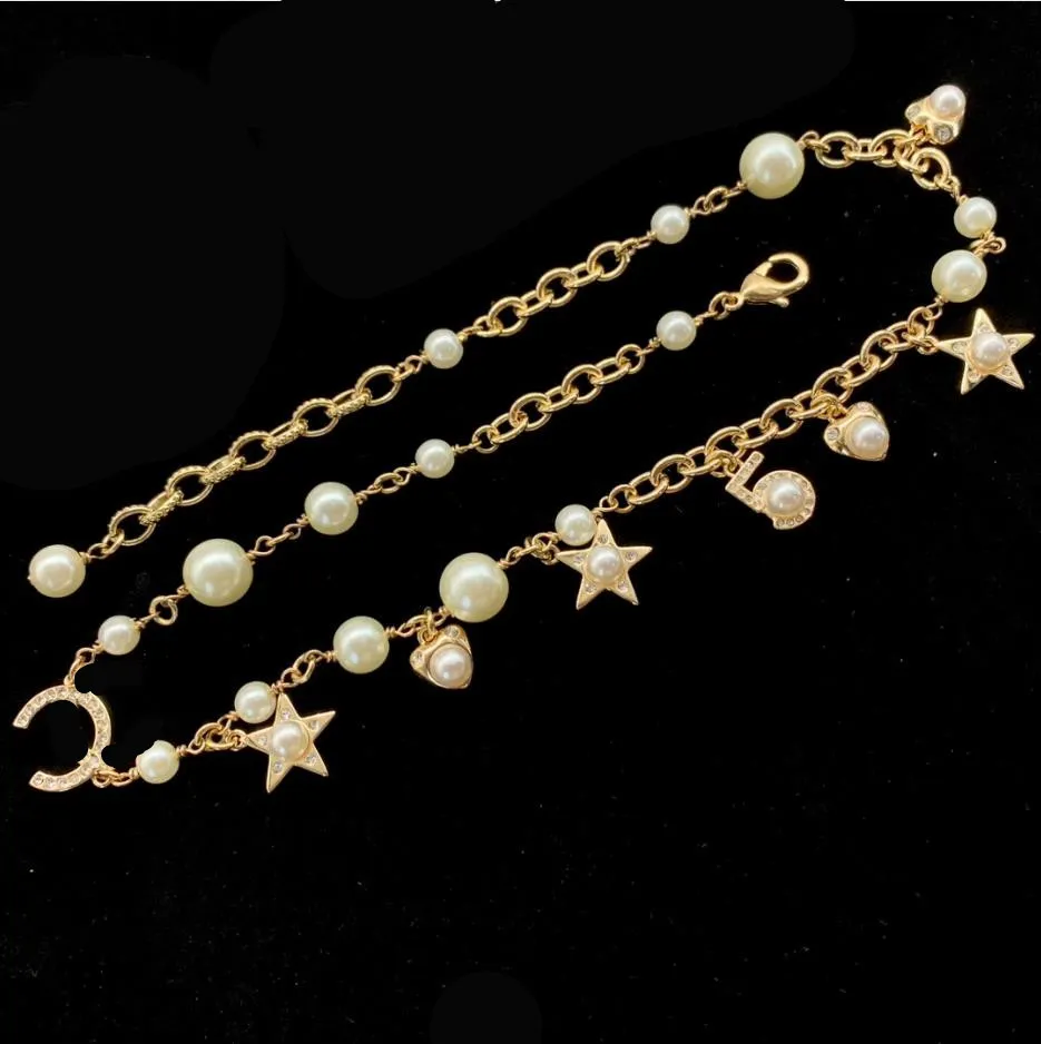 

Pendant Necklaces European and American Fashion Jewelry High Quality Designer Gold Star Moon Digital 5 Necklace