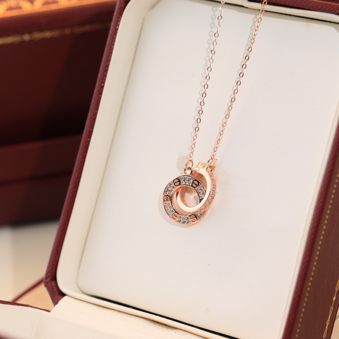 

New Original Fashion Brand Classic Nail Pendant Design Inlaid with Diamond Advanced 925 Women's Necklaceen's Necklace