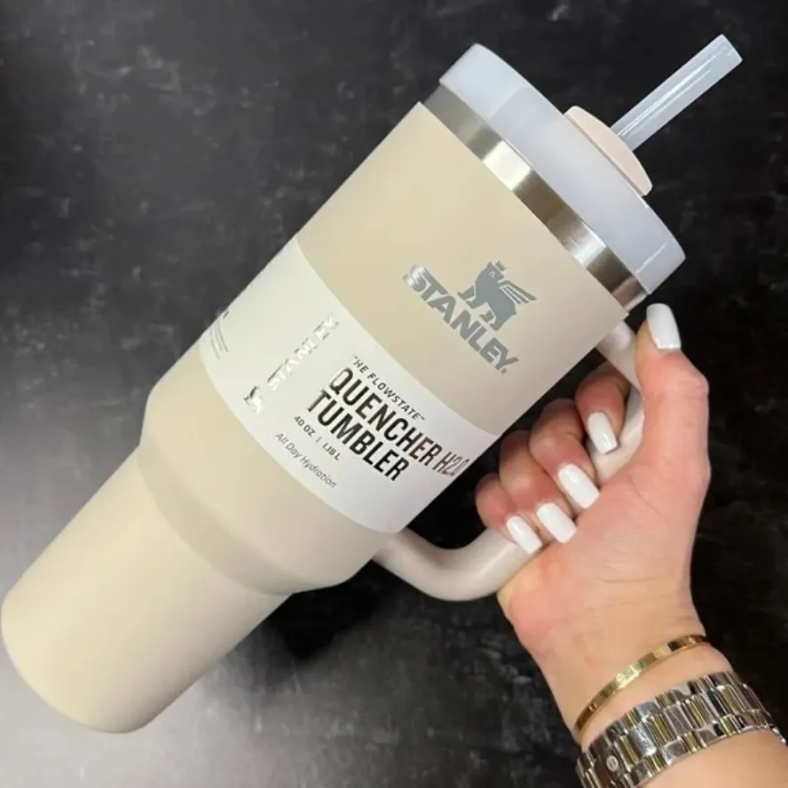 en stock stanley 40 oz 2e avec logo gobelets en acier inoxydable poignée couvercle paille grande capacité chopes à bière THE QUENCHER H2.0 FLOWST