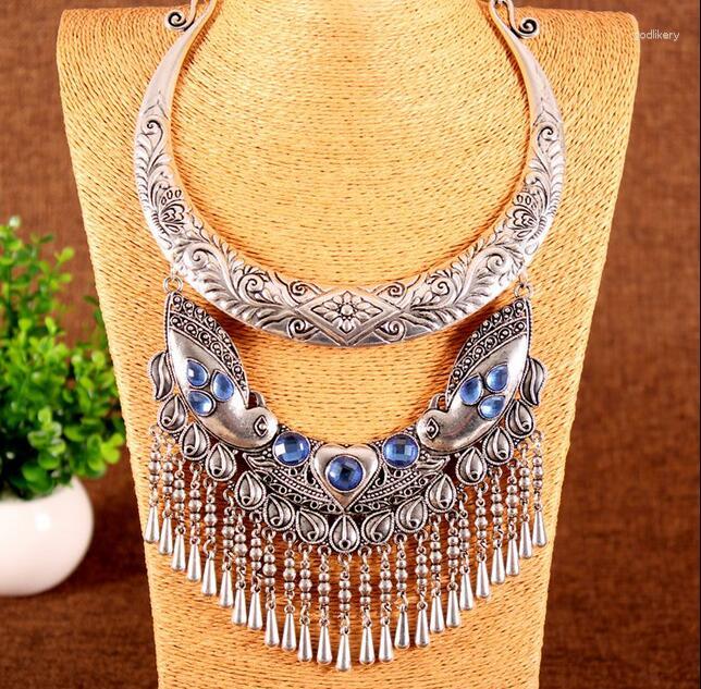 

Pendant Necklaces Fashion Ethnic Vintage Collar Necklace