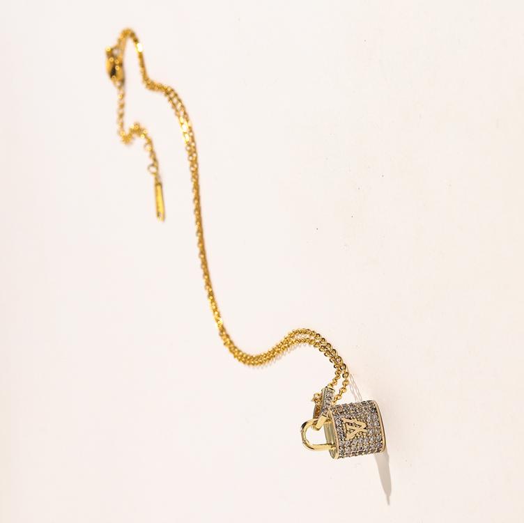 

Designer Necklace Choker Chain Crystal 18K Gold Plated 925 Silver Plated Stainless Steel Letters Pendant Fashion Womens Jewelry ZG8854795