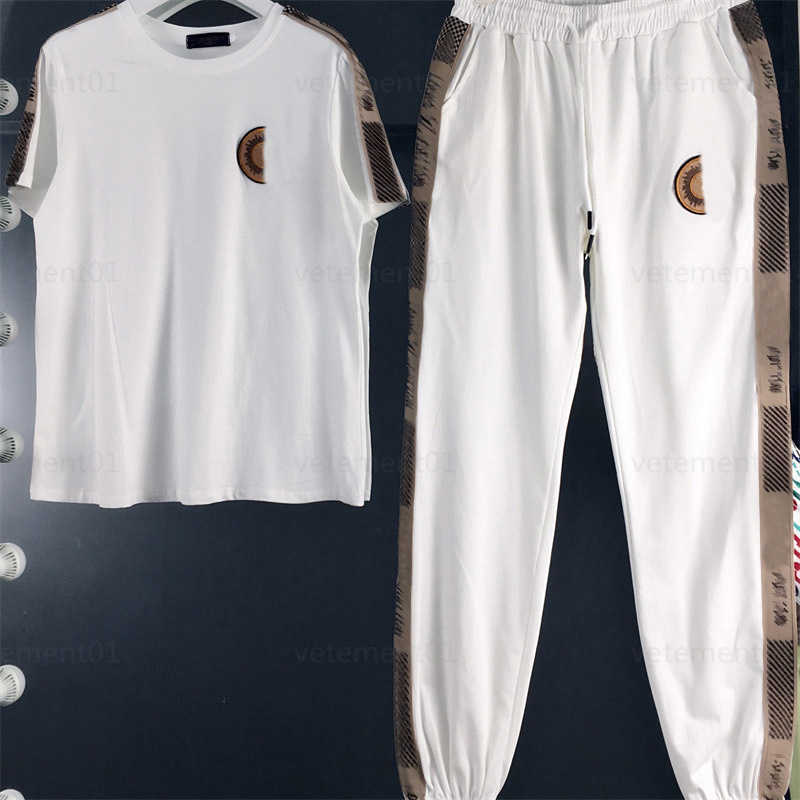 

Summer Tee Shirt Two Piece Set Suit Fashion Pattern Decorated Round Neck T shirt Casual Elastic Waist Outdoor Sports Pants Designer Tracksuit 0607, 12