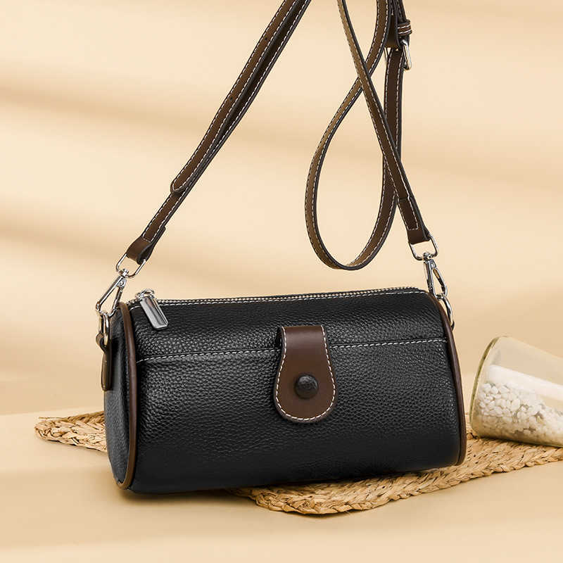 

Women's Bag Spring 2023 New Fashion Casual One Shoulder Crossbody Bag Simple and Versatile Large Capacity Pillow Bag, Black4