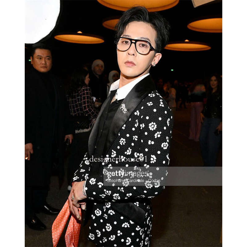 

designer sunglasses2023 New Quan Zhilong Same Flat Mirror for Men and Women with Plain Eyes, Frame Sunglasses