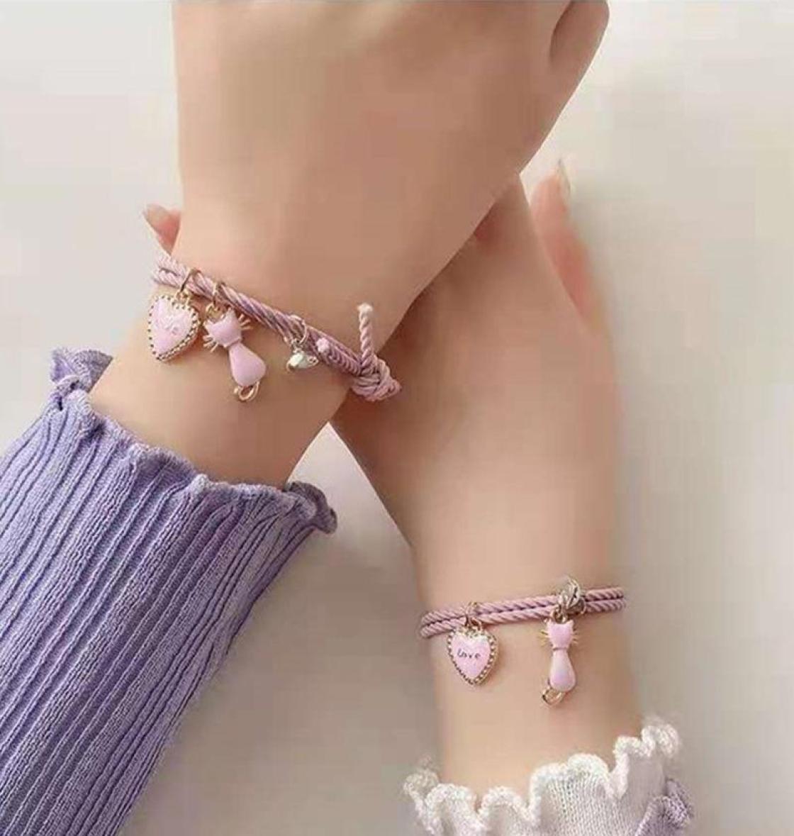 

Link Chain Pink Cartoon Cat Heart Shape Love 2pcsset Paired Bracelet For Lovers Distance Magnet Couple Women Braided Stretch Gif8567618