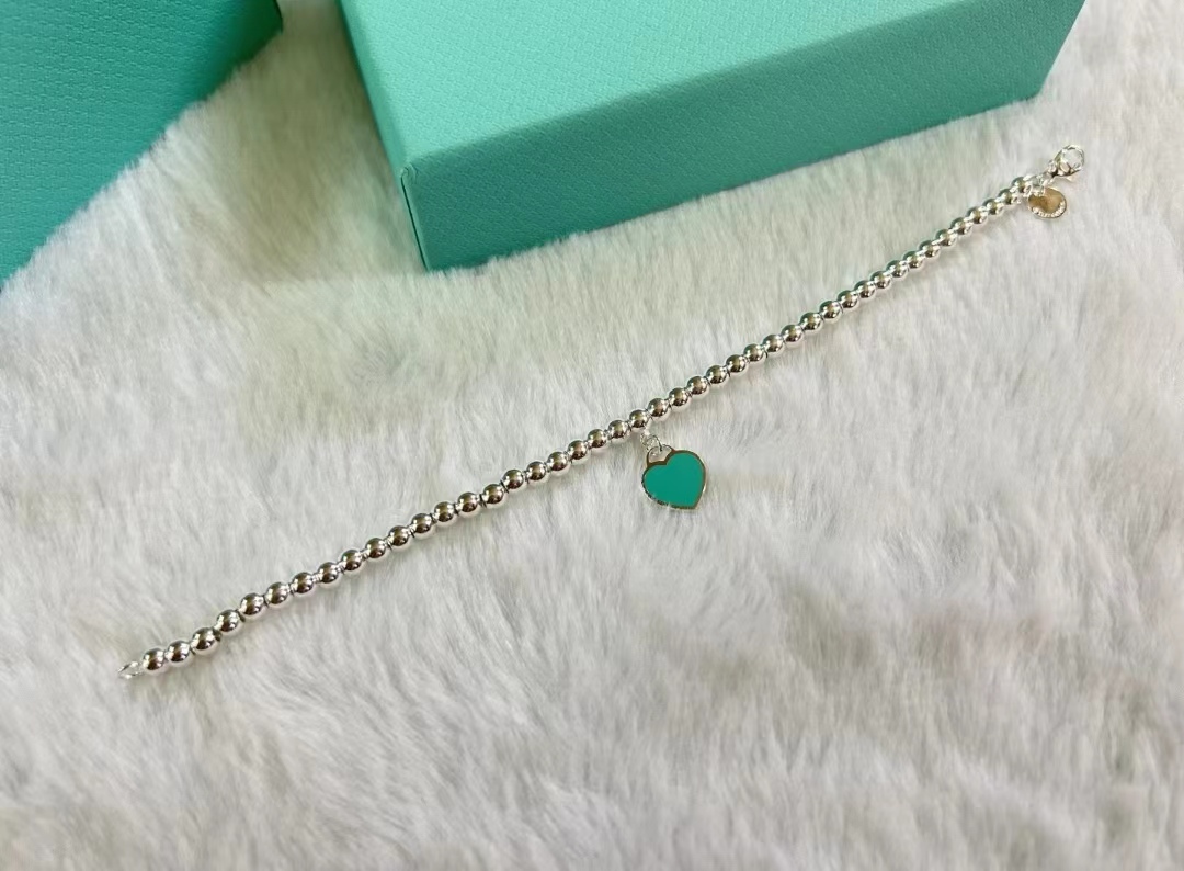 

New Designer Silver Chain Bracelet Womens Bracelets Love Jewelry Luxury Letter Pendant T Bracelet For Women Wedding Bracelets