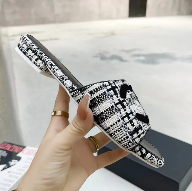 

Sandals Women's Luxury Designer Slippers Summer Leather Flat Beach Vacation Leisure Hotel Fashion Pantoufle Plus Size 35-43, 1#