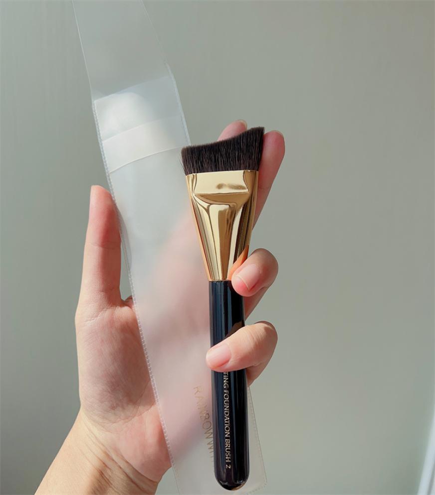 

SCULPTING FOUNDATION Makeup BRUSH EL2 Unique Shaped Face Contour Cosmetics Brush Tool1800688