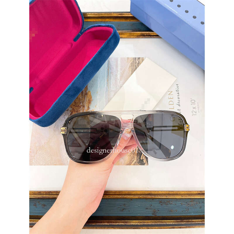 

designer sunglasses2023 New Large Frame Sunglasses for Men and Women the Same Sunglasses Anti Ultraviolet Sunglasses Can