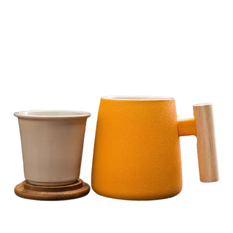 

Wooden handle ceramic Mug Couple water cup Coffee cup with cover Office cup Tea separation Tea cup lettering, Orange