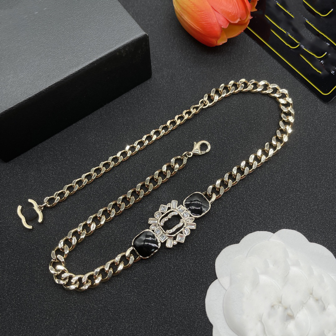 

Top Brand Women's gold Necklace Pendant ccity Designer Crystal Chokers Necklace Woman Jewelry Banquet Party Accessories 71223
