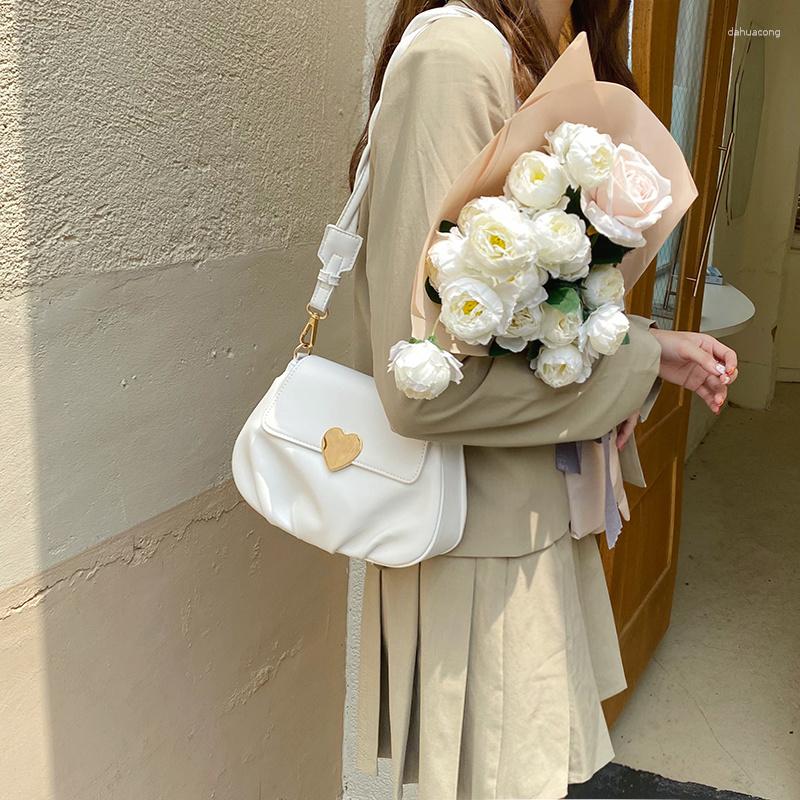 

Evening Bags Niche Design Soft Leather Peach Heart Buckle Small Round Bag 2023 Fashion Single Shoulder Messenger Wrinkled Cloud, Creamy-white