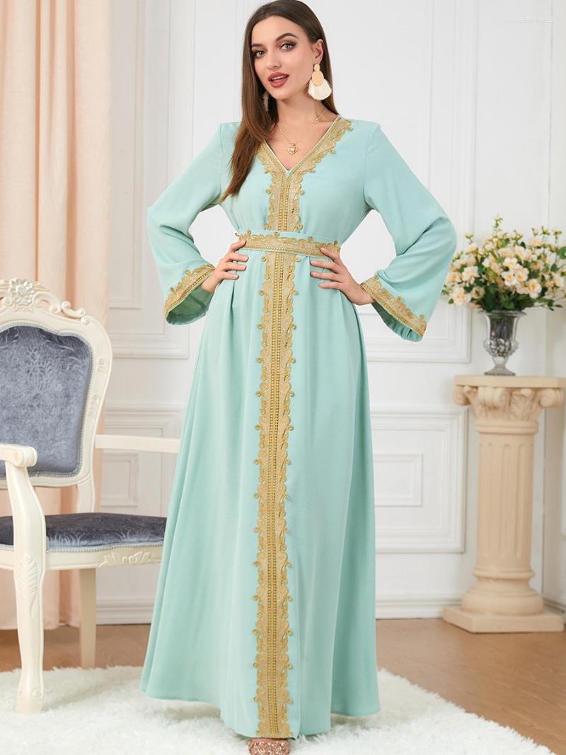 

Ethnic Clothing Dubai Long Sleeve Abaya Ladies Evening Dresses Maxi Dress Kaftan Floral Embroidered Women Fashion Jellaba Muslim