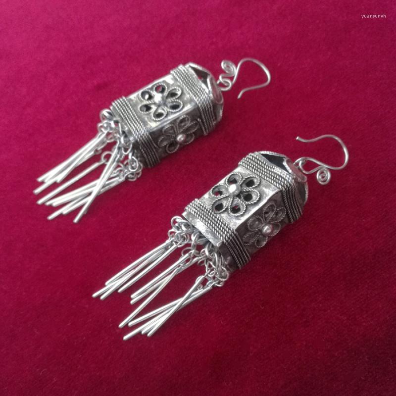 

Dangle Earrings Guizhou Ethnic Style Vintage Ear Jewelry Handmade Miao Ancient Inheritance Pinching Silk Winding Square Flower Hollow S