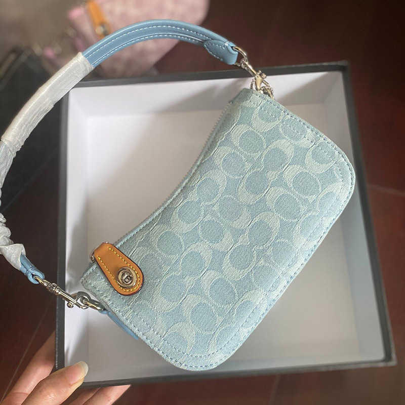 

Evening Bags 2023 New Women's Classic Logo SWINGER 20 Portable Underarm Denim Prestige Bag, Black8