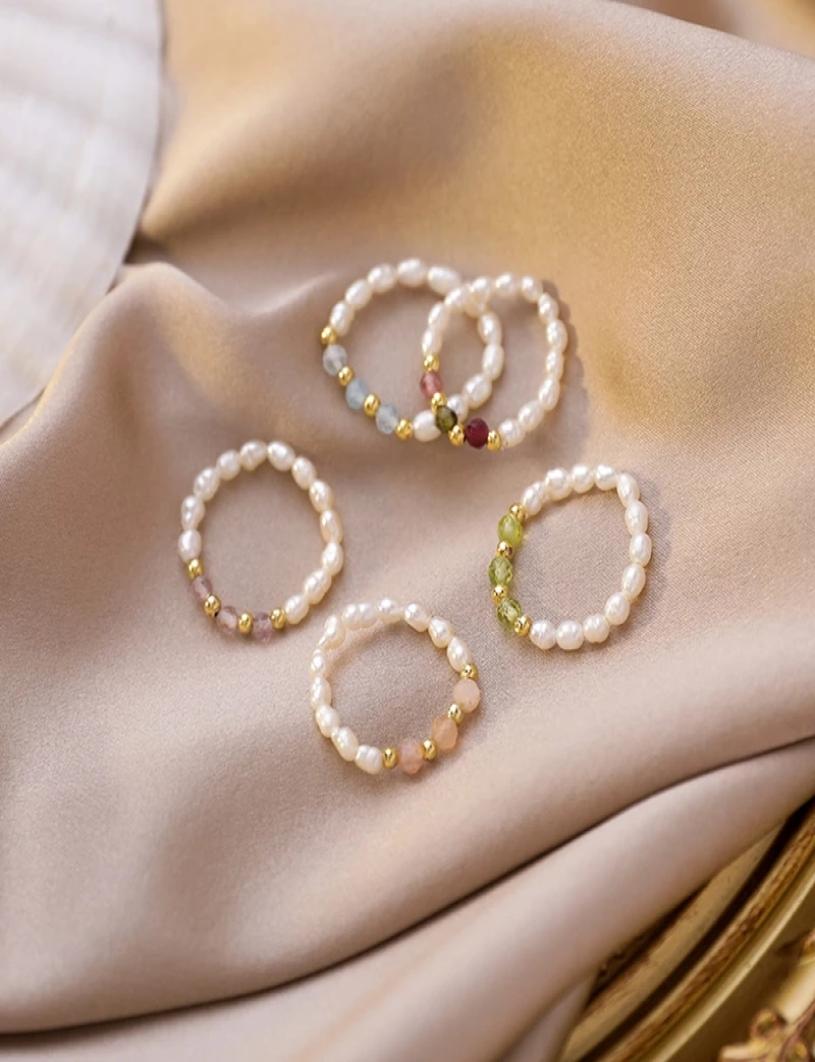 

Bohemian Mini Beads Rings For Women Fashion Jewelry Gift Multi Color Crystal Freshwater Pearl Handmade Rings Elastic Adjustable5114217