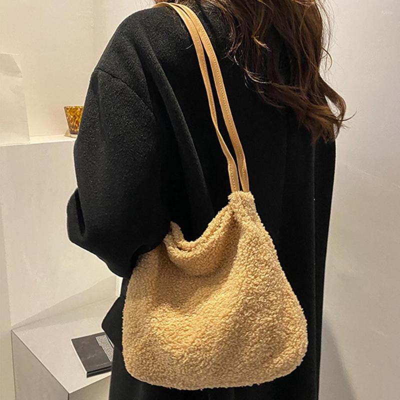 

Evening Bags Women Plush Handbags Autumn And Winter Warm Shoulder 2023 Vertical Square Underarm Solid Color Shopping, Black