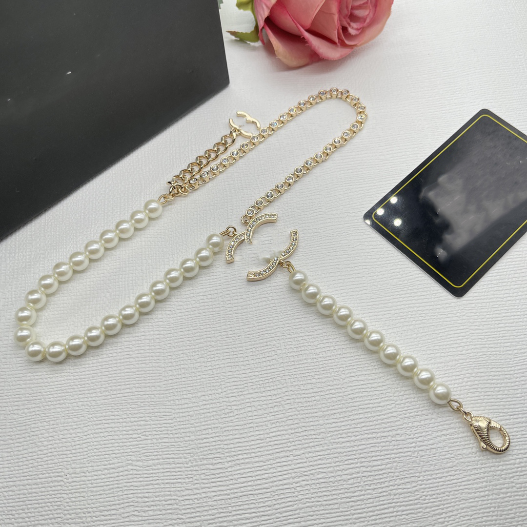 

Women ccity Luxury Necklace Pendant Designer pearl Crystal Brass C-Letter Necklaces Choker Jewelry Accessories 114534