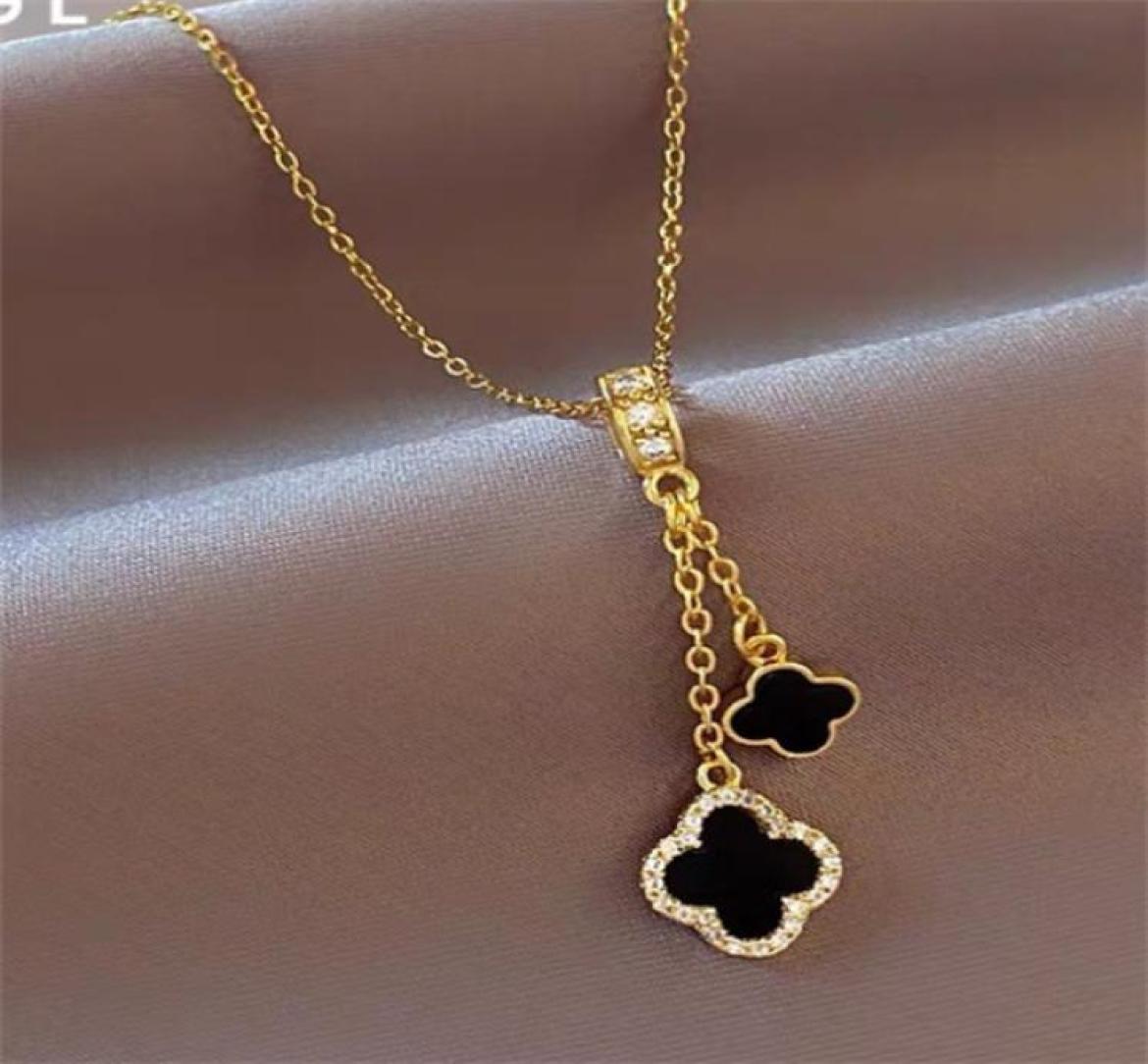 

Light luxury fourleaf clover Pendant Necklaces female elegant atmosphere design pendant titanium steel necklace fashion jewelry g4006370