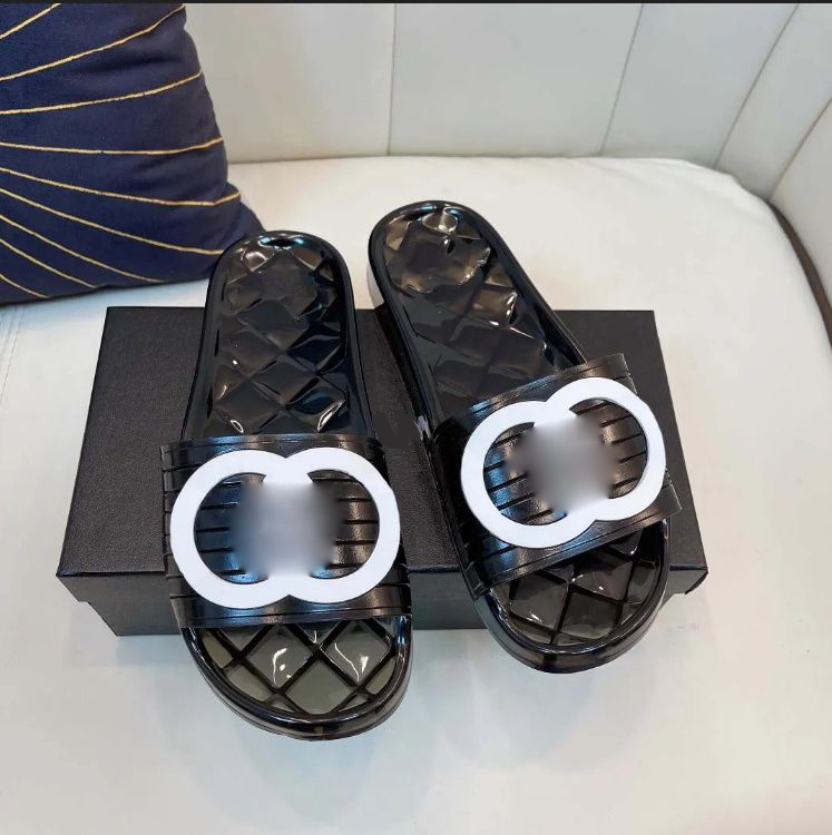 

Luxurys Fashion Hot Selling Flat Sandals for Women's Casual Slippers Summer Transparent Solid Beach Bathroom men's Shoes Size 35-45