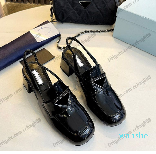 

Classic Womens Sandals Round Toes Slides Patent Leather Slingbacks Ladies Retro Wedding Shoe For Party Summer Mule