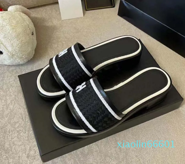 

Luxury Designer women Slippers Warm Letters Comfortable Girl Flip Flop Slipper Sandal Beach, #1