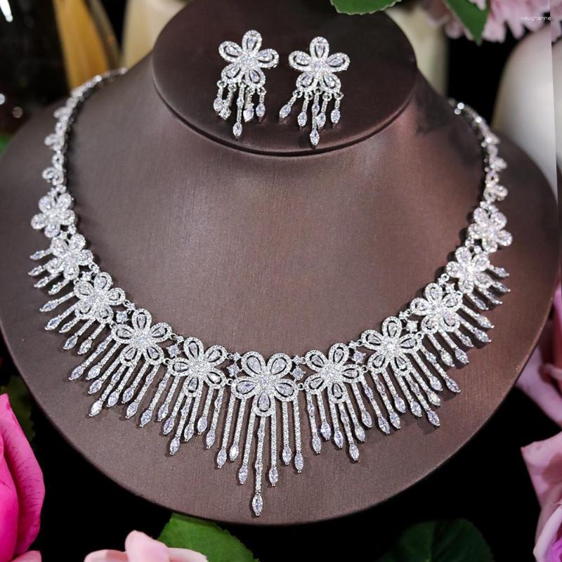 

Necklace Earrings Set Design Circle Shape Flowers Bridal Crystal Cubic Zirconia Jewelry For Women Wedding Dress Accessories, Picture shown