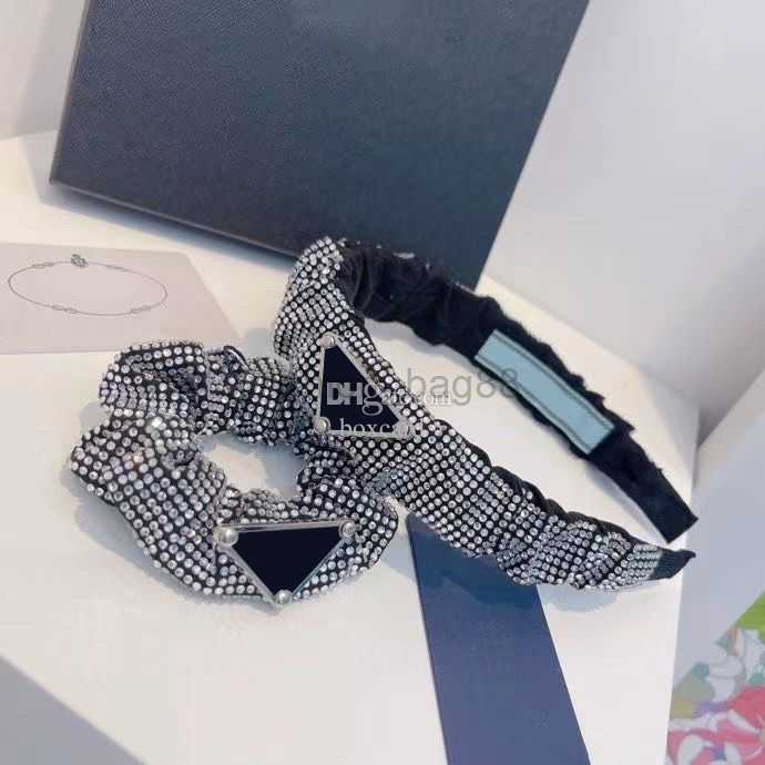 

Full Diamond Designer Headbands Metal Triangle Headband Women Night Club Hair Hoop Sparkle Crystal Hairpin Wholesale