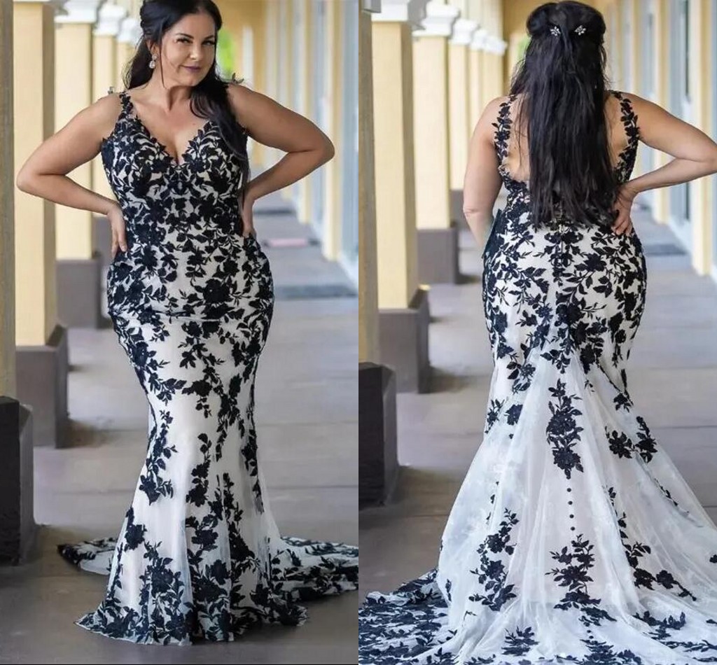 

Gothic Black And White Mermaid Wedding Dresses Straps Backless Lace Appliques Long Country Beach Bridal Gowns plus size, Champagne
