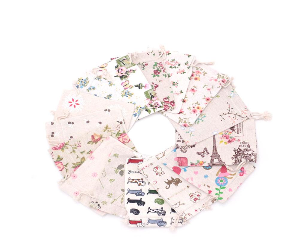 

200pcslot Custom Cotton Canvas Pouch Drawstring Gift Bag Bags Pineapple Printing Children039s Love Candy Gift Bags Unisex Pouc1697331