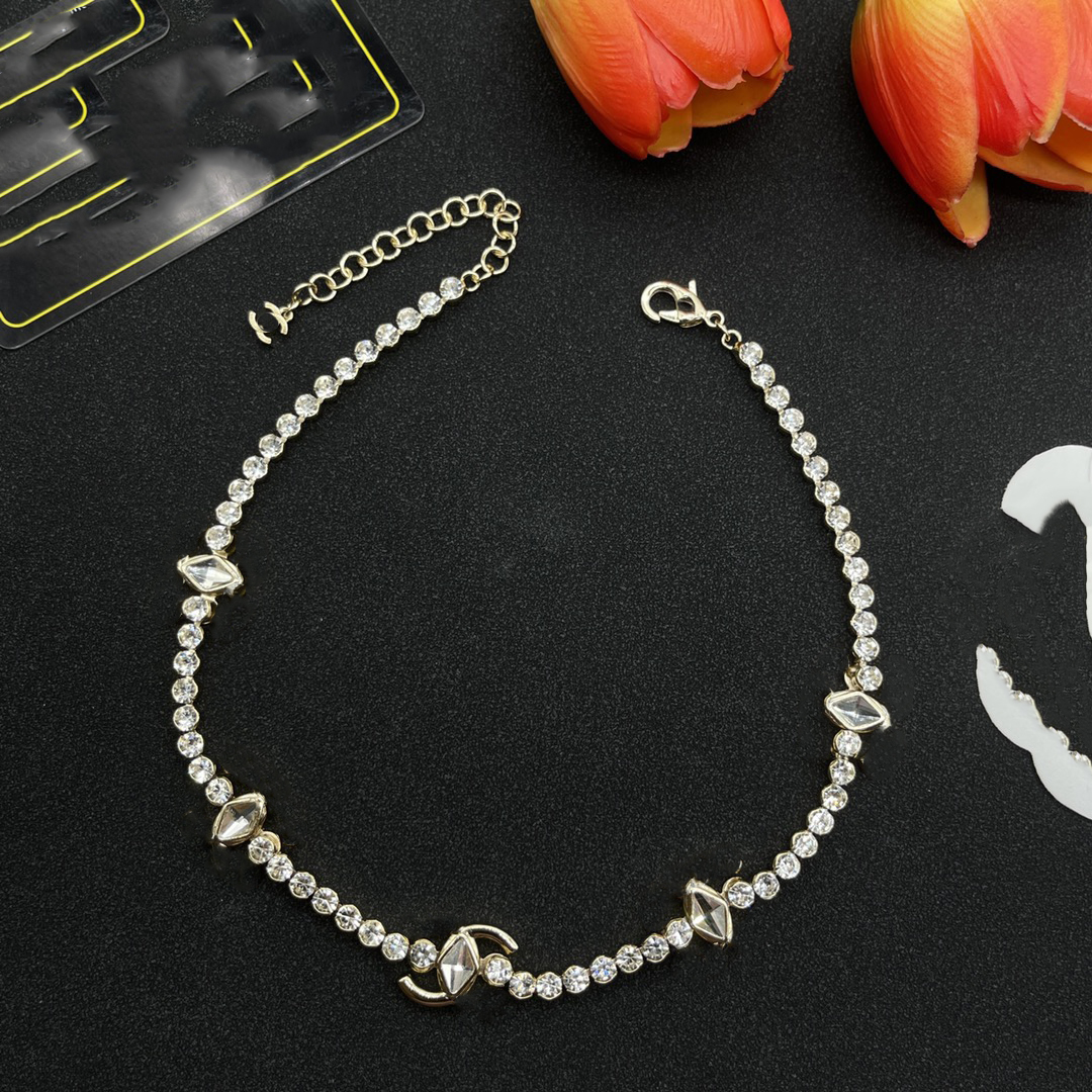 

Top Brand Women's gold Necklace Pendant ccity Designer Crystal Chokers Necklace Woman Jewelry Banquet Party Accessories 712