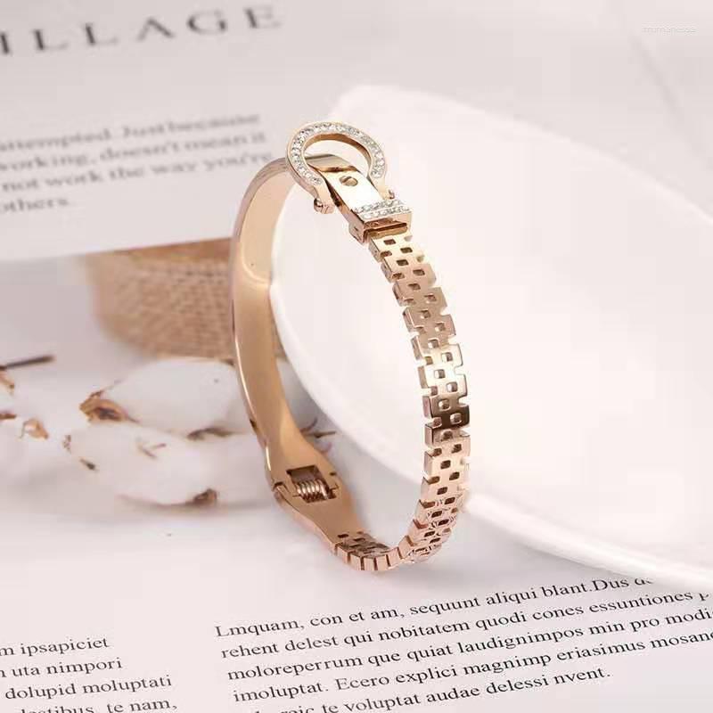 

Bangle OUFEI Stainless Steel Bracelet For Woman Rose Gold Cuff 2023 Fashion Jewelry Accessories Simplicity Belt Raym22