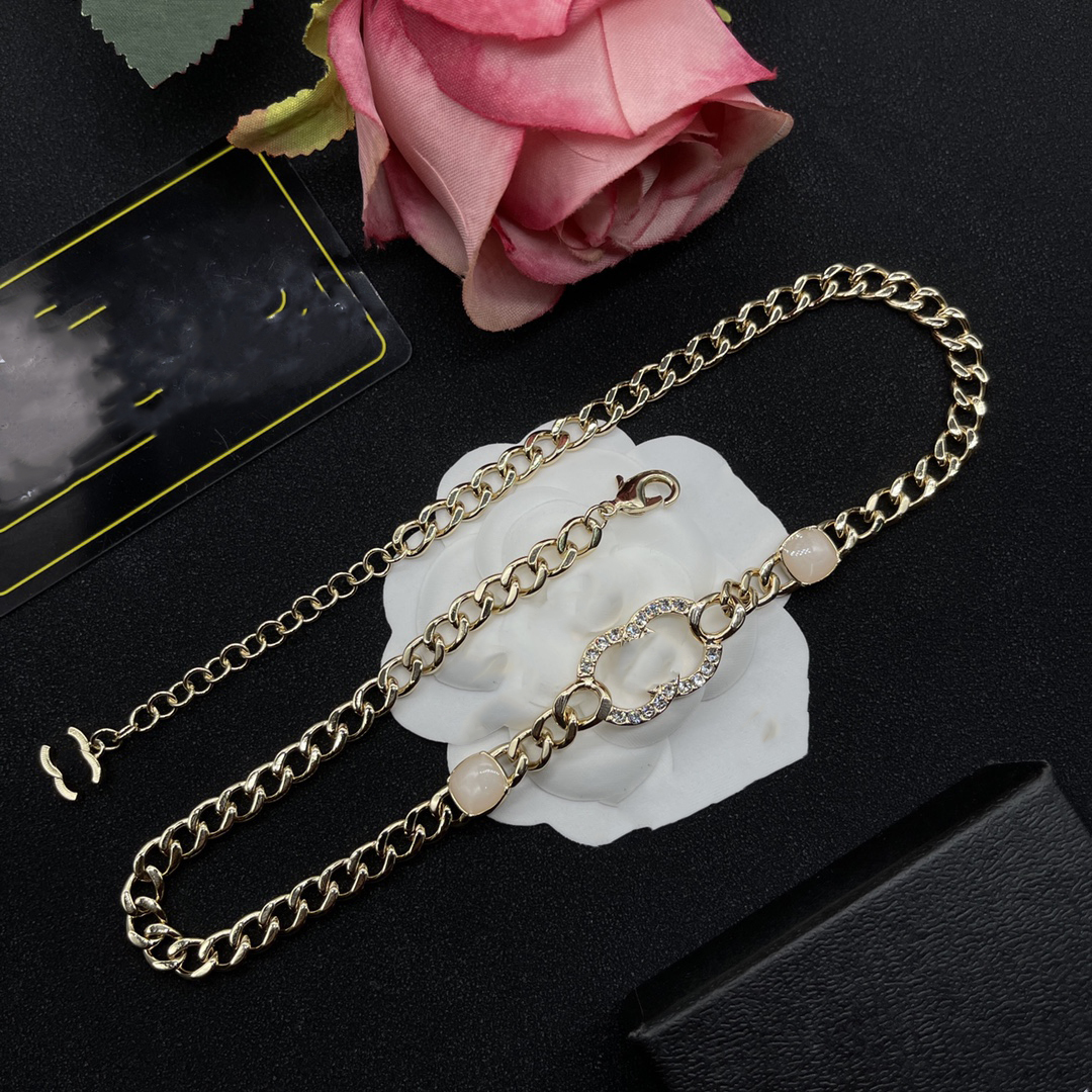 

Top Brand Women's gold Necklace Pendant ccity Designer Crystal Chokers Necklace Woman Jewelry Banquet Party Accessories 67856