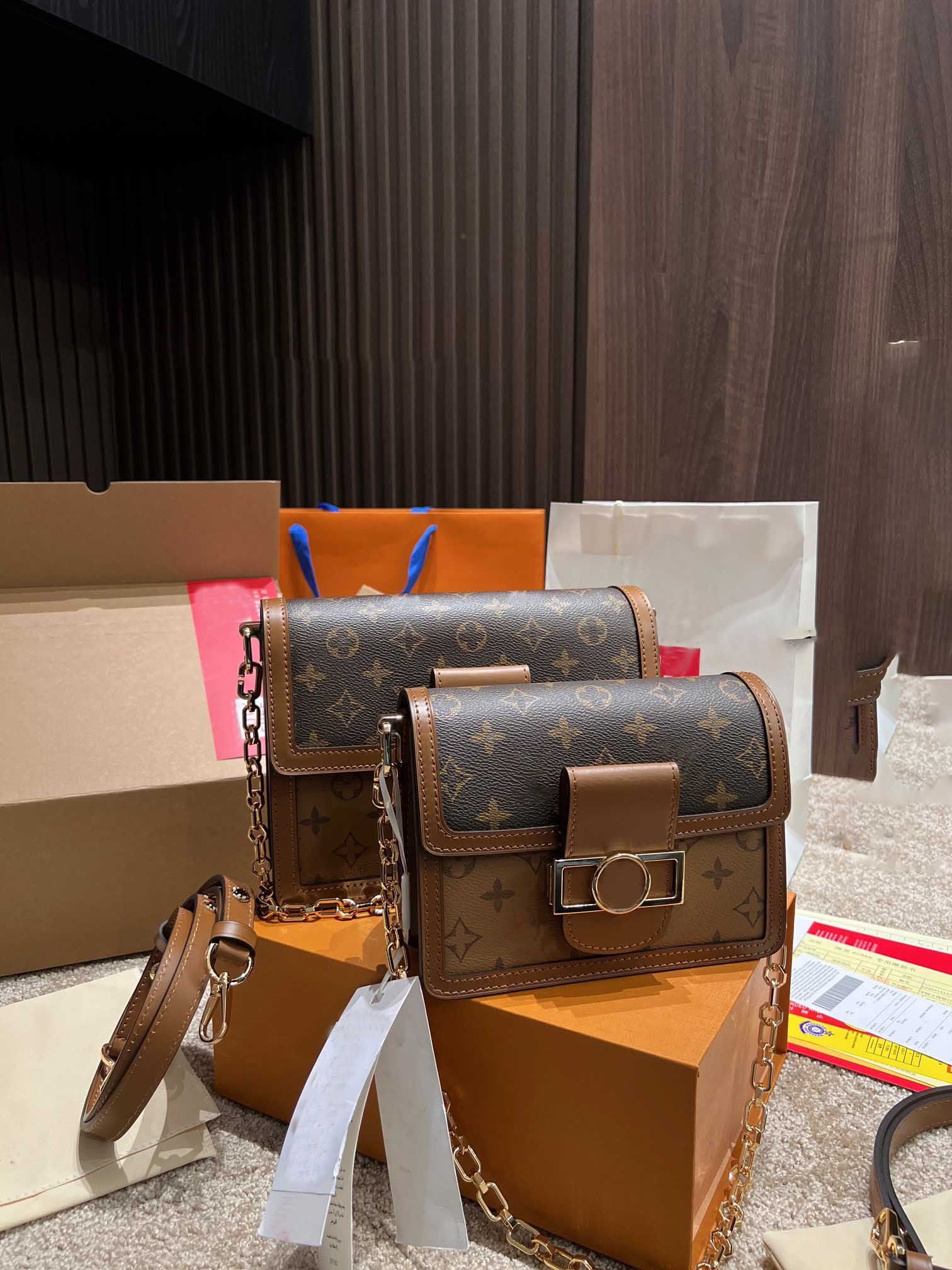 

postman new color matching bag luxurys leather presbyopic shoulder bag chain over one underarm bag 2023 handbag slung small and Uulwx, Brown
