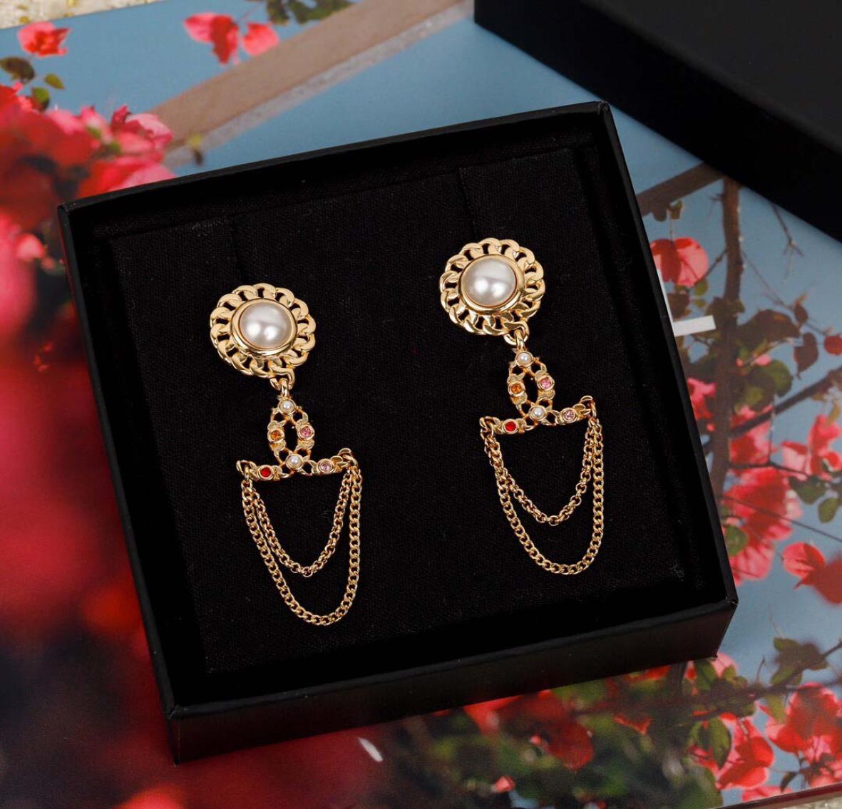 

Top quality stud earring with chain design and nature shell colorful diamond for women wedding jewelry gift have box stamp PS32472090175