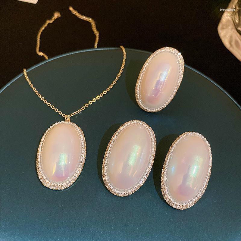 

Chains Oval Pearl Necklace For Women Jewelry French Fashion Style Luxury Collar Chain Necklaces