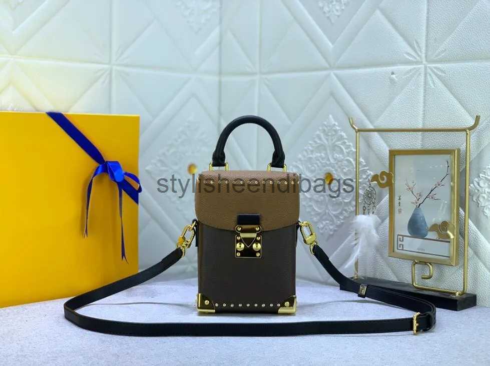 

Designer Bags Luxury designer the camera deluxe brand gold Metal Angle mini crossbody small tote men women Cell phone wallet keys headphones Storage TRUNK bag, Yellow flower